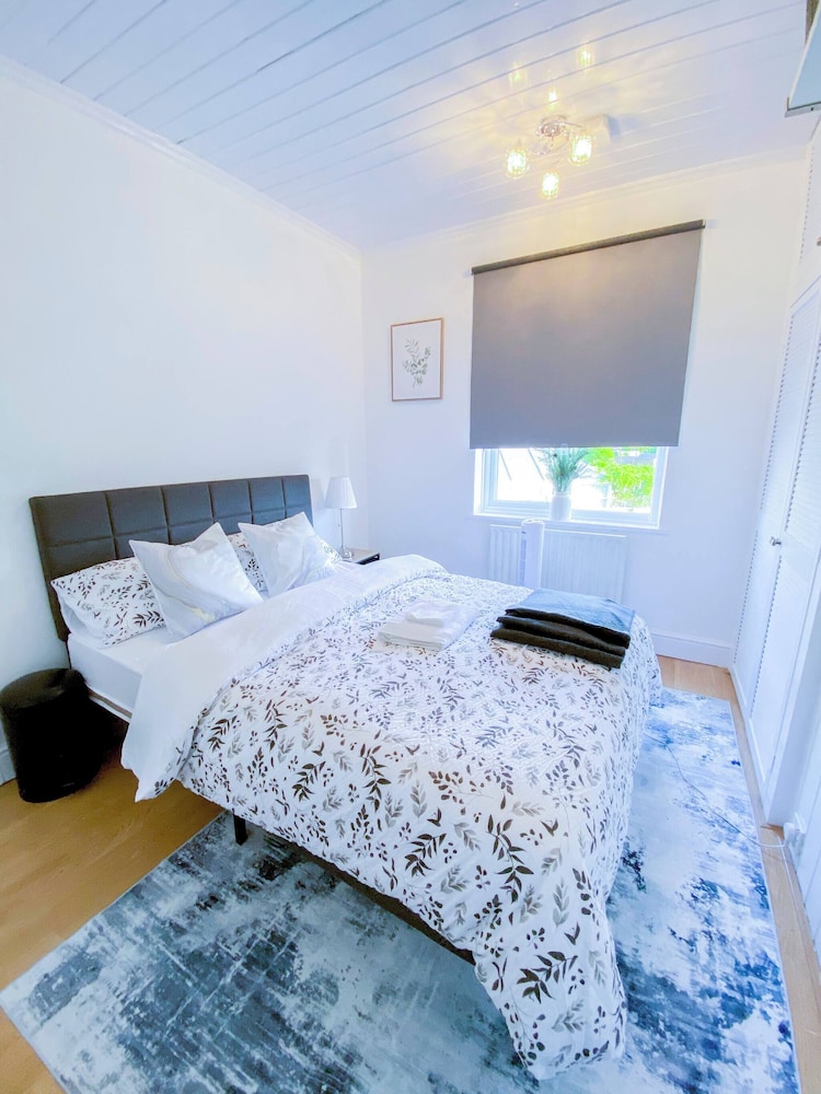 Spacious 3 bd Garden M25, Free Parking,bluewater