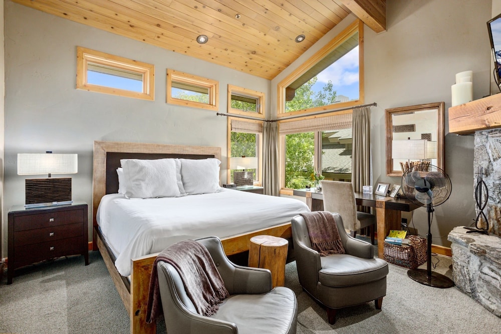 Trail's End Lodge at Deer Valley Resort - Four Bedroom Residence with Spa #12 4 Condo