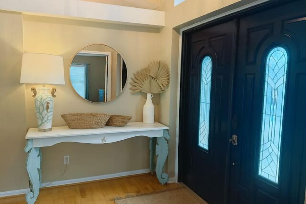 Seahorse Cove - Pool, Gulf Access & Tiki Bar 3 Bedroom Home