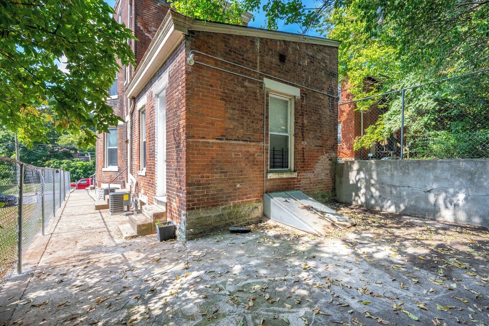 Queen City Suites For 7