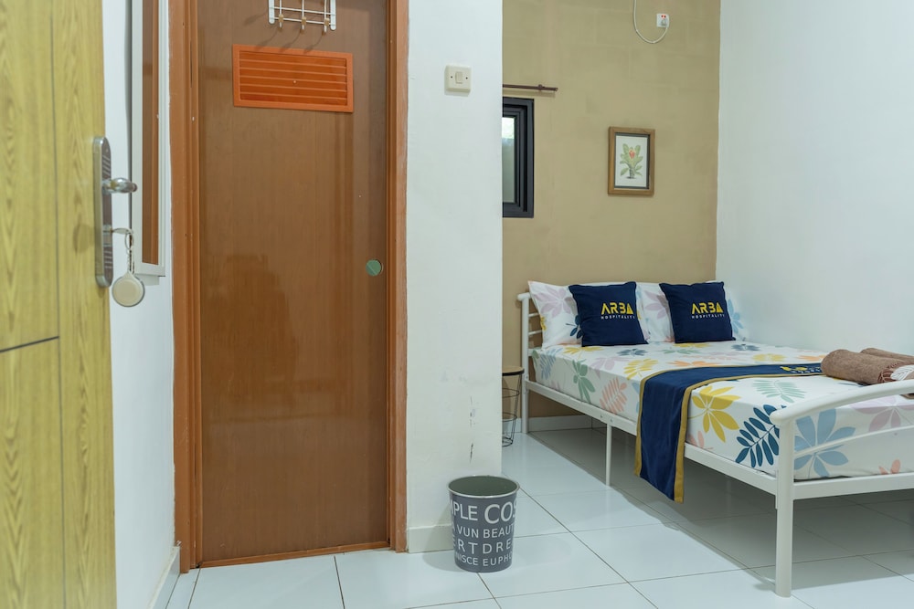 ELBA Guesthouse Near UNNES by ARBA