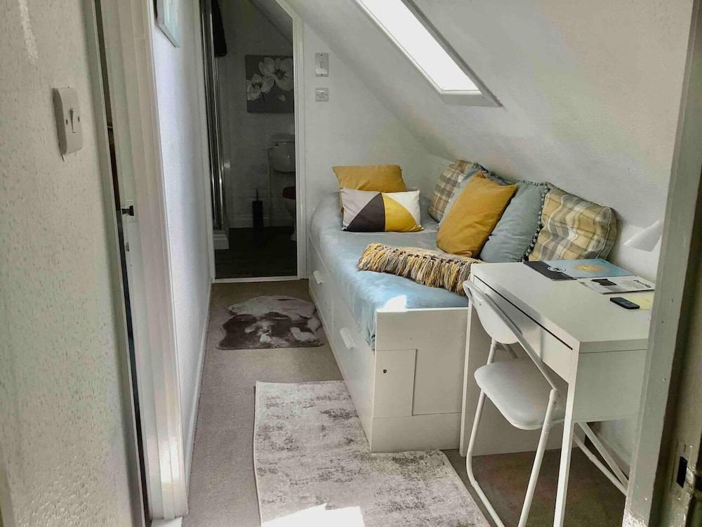 Beautiful 1-bed Apartment in Wareham,dorset view 2