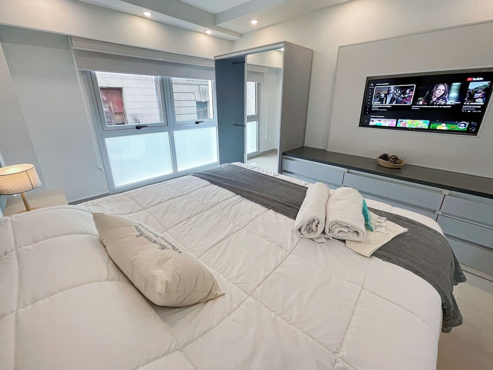 Ayres Suites Moreno