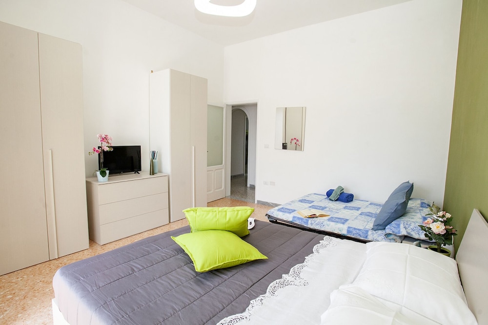 Boscoreale Vanilla Flat photo 4