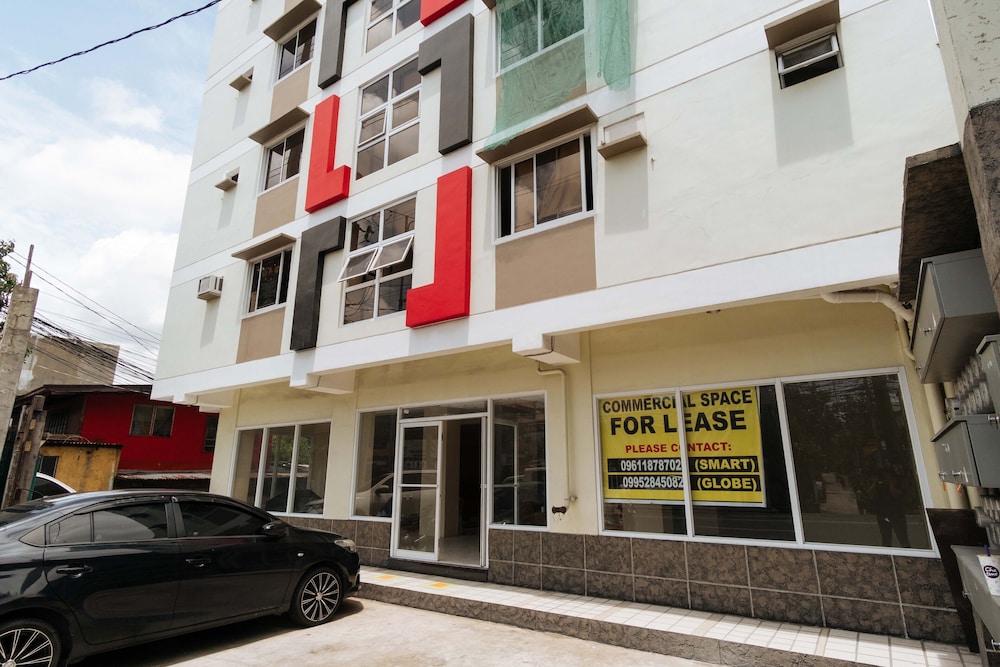 RedDoorz near C5 Kalayaan Avenue Makati view 4