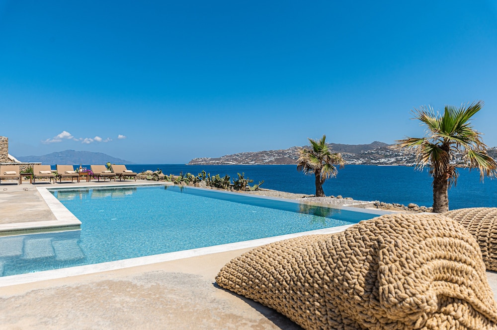 Carpe Diem Villas Mykonos - Heated Pool