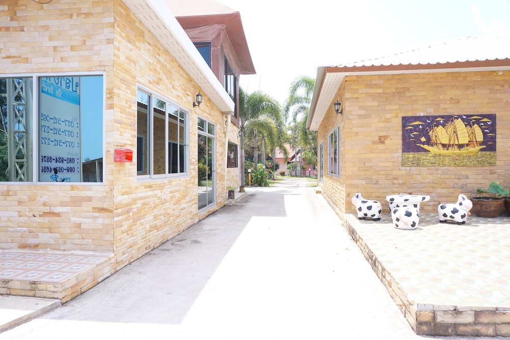 Hotel Paifha Beach Resort - Image 1