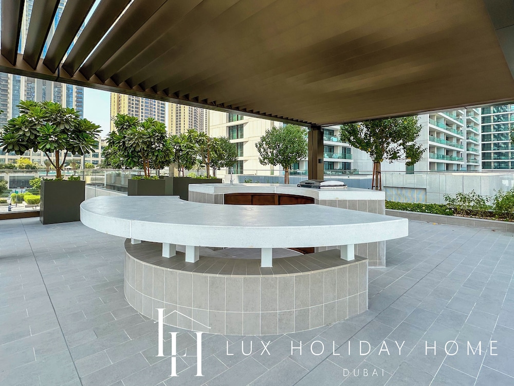 LUX The Creek Palace Residence Suite 2