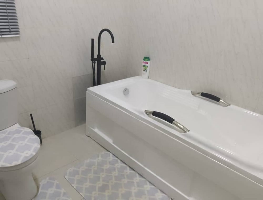 Spacious 3BR Apartment in Adentan With City Views
