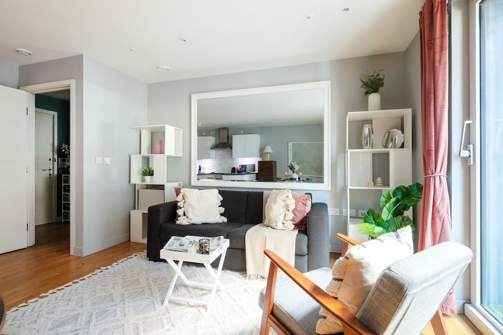 Central 1BR Near Buckingham Palace