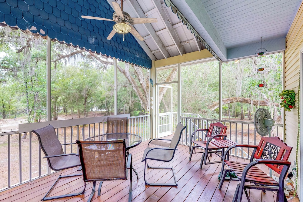 Dog-friendly Riverfront 3BR w/ Fire Pit & Dock