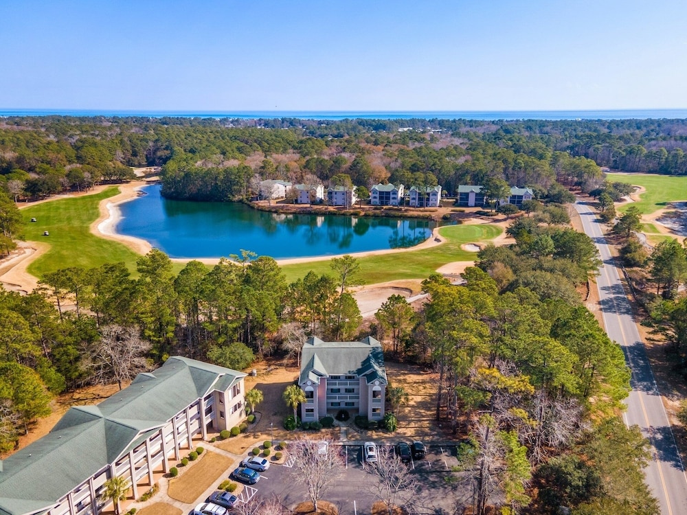 53c Tee To Sea 2 Bedroom Condo