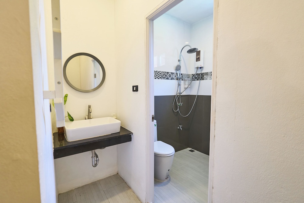 Sherloft Home & Hostel