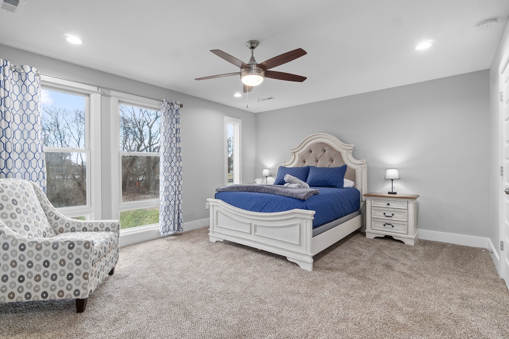 Rebecca's Downtown Luxury Living