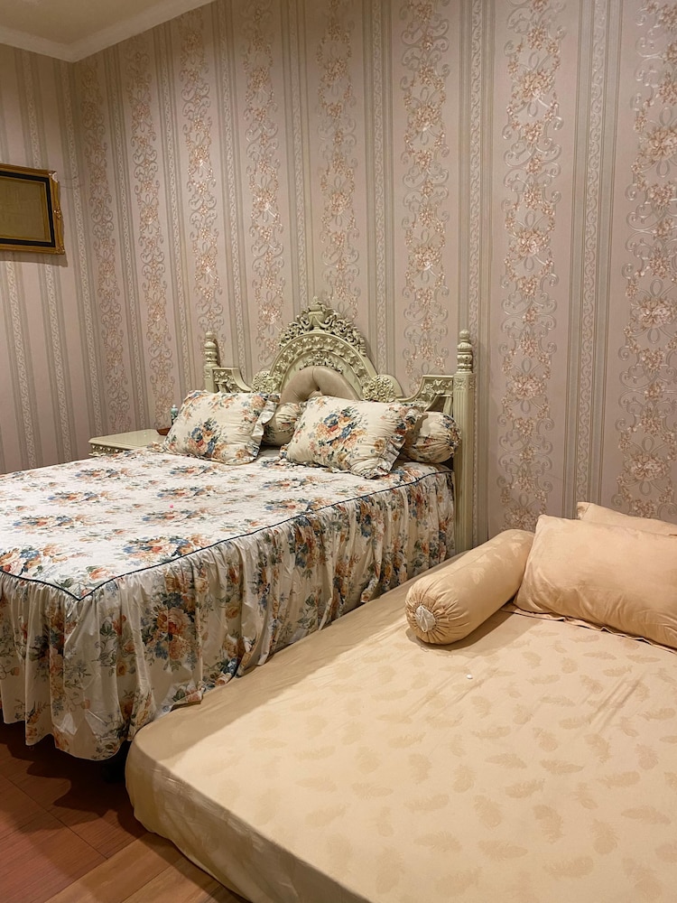Aldeoz Villa Ndalem Marwatan Solo