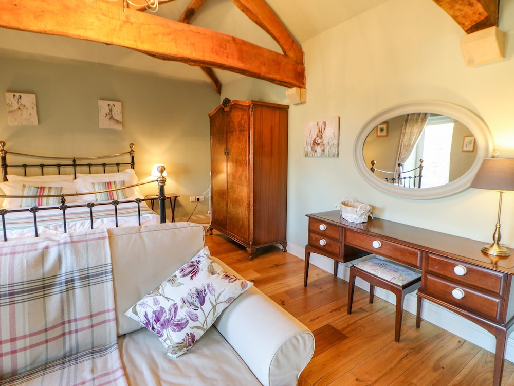 The Cartshed, Sedbury Park Farm - Property Image 26