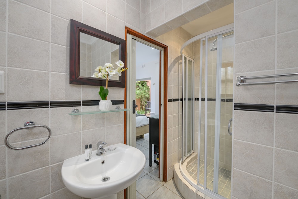 San Lameer Villa Rentals 2908