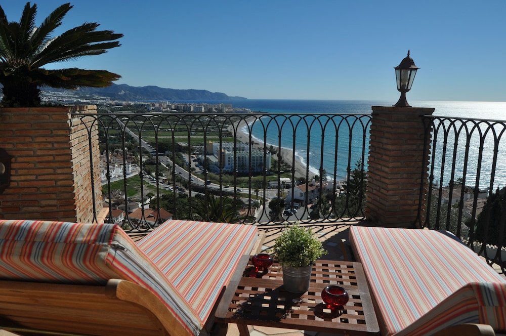 Welcome Inn Nerja