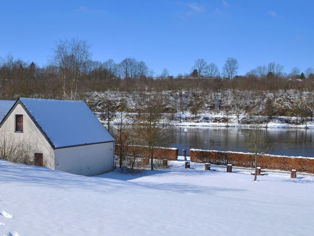 Comfortable, Renovated House With a Microwave, Near Vielsalm