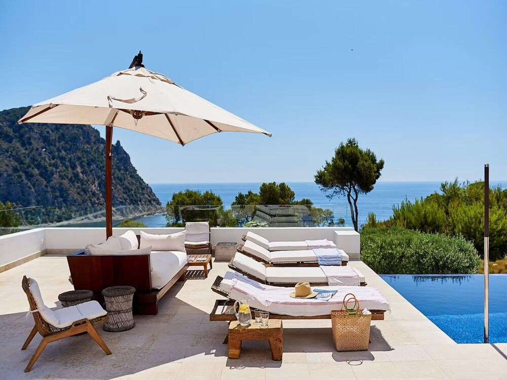 Magnificent Villa in Luxurious Retreat