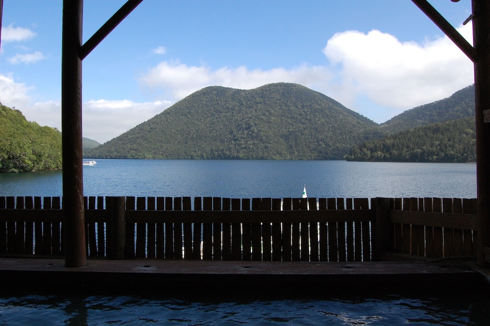 Shikaribetsu Lakeside Onsen Hotel Fusui