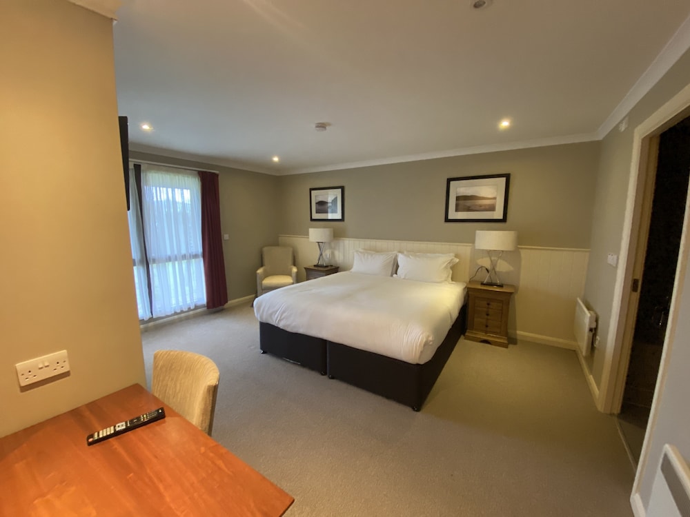 Luxury Loch Lomond Lodge view 5