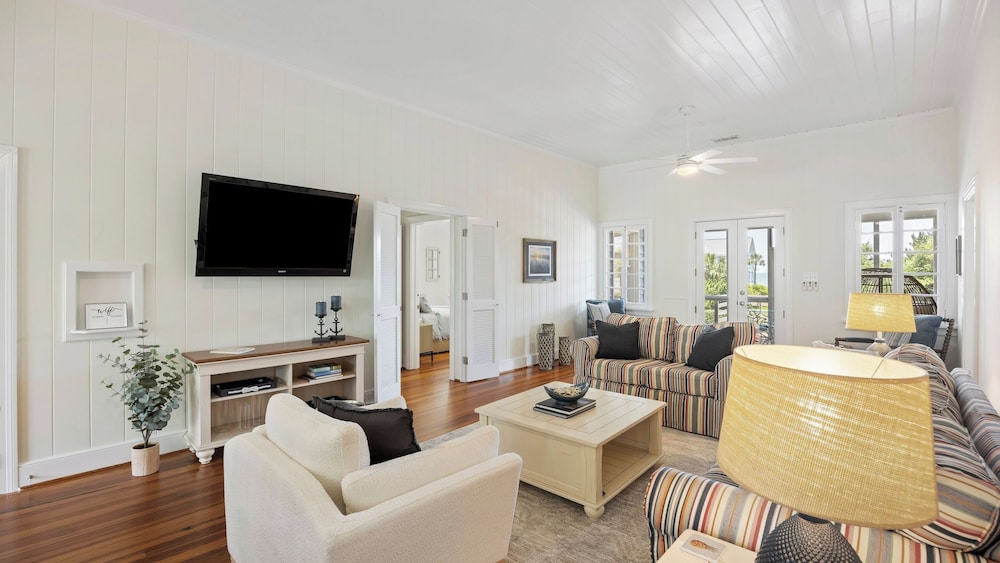 Historic Isle of Palms Retreat Near the Beach w/ Pool & Screened Porch Roosevelt Retreat by Avantstay