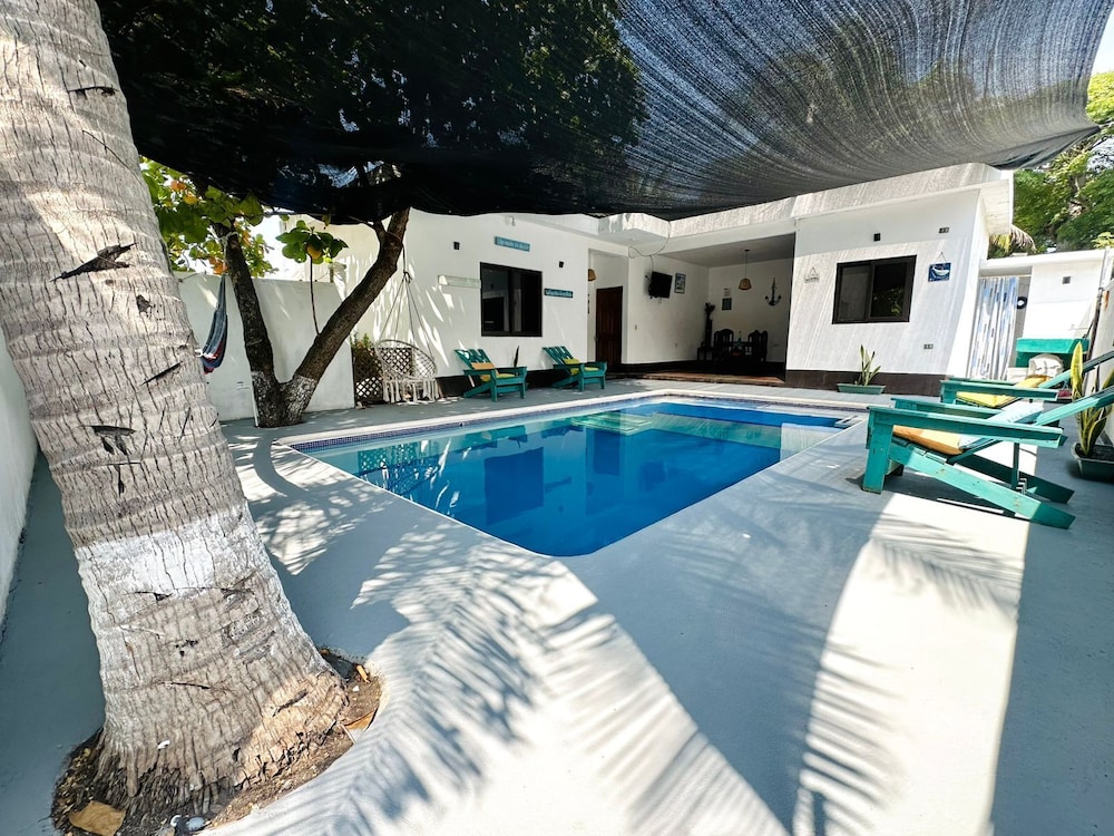 Salinas Beach house Monterrico