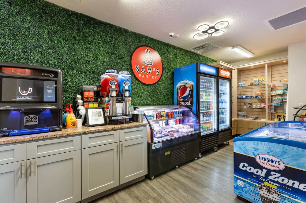 Park Hopper Paradise At Regal Oaks