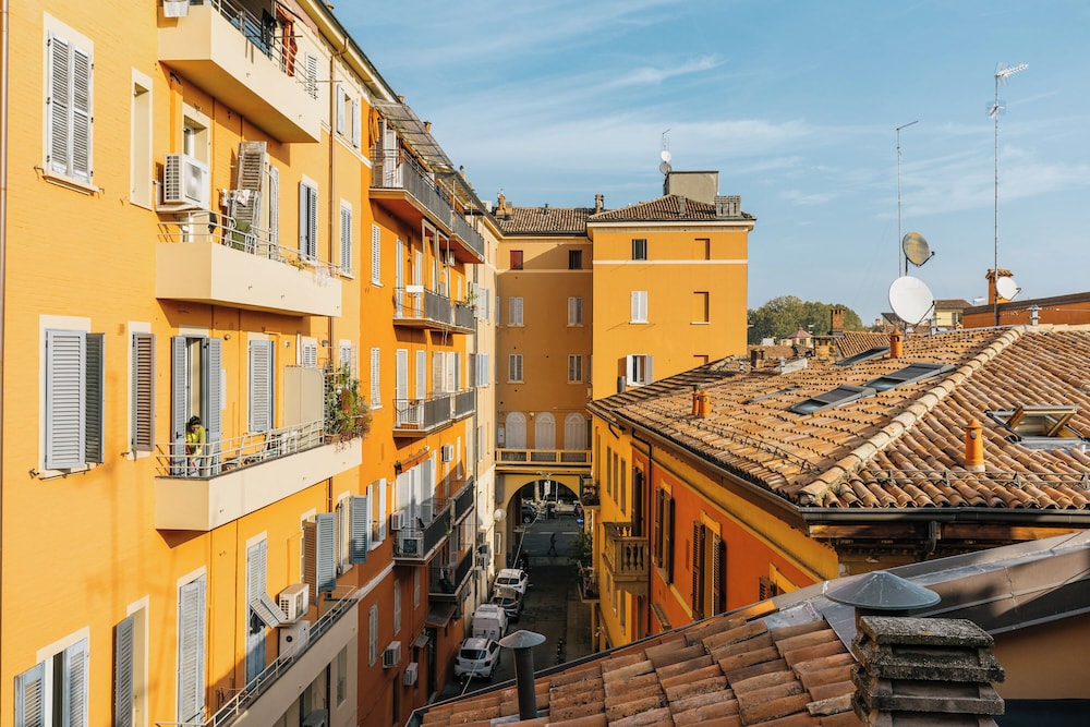 Studio Malcontenti con terrazzo
