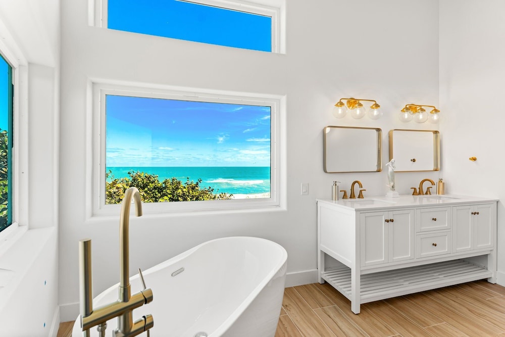 5435 Highway A1A