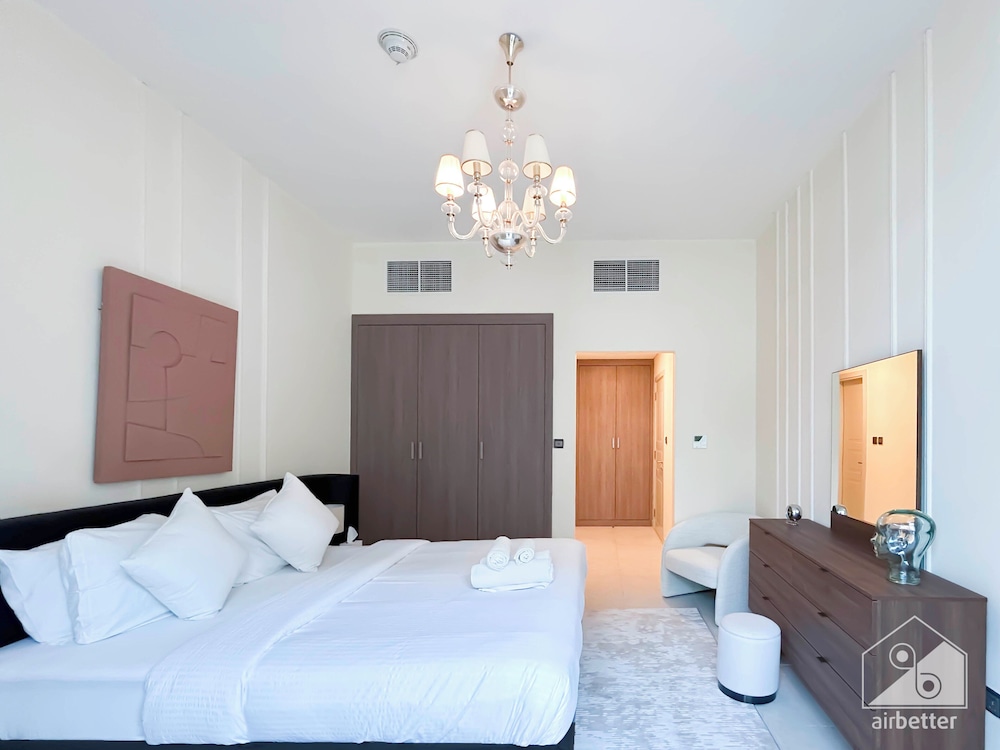 Your Perfect Meydan Getaway: 1B Polo Residence C3