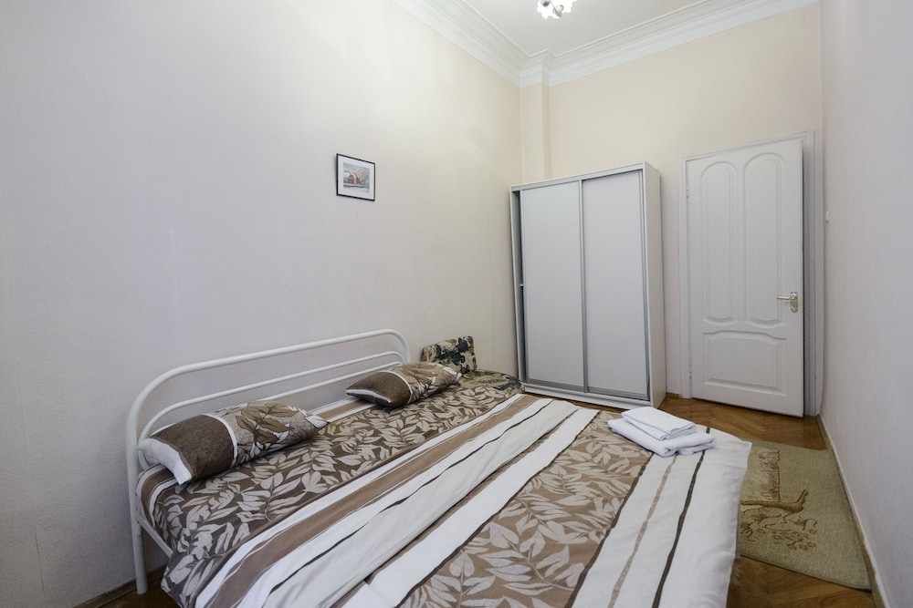 Kiev Accommodation Hotel Service