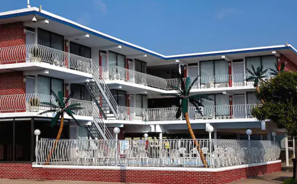AA Heart of Wildwood Motels