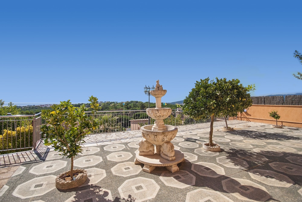 Villa Carvajal