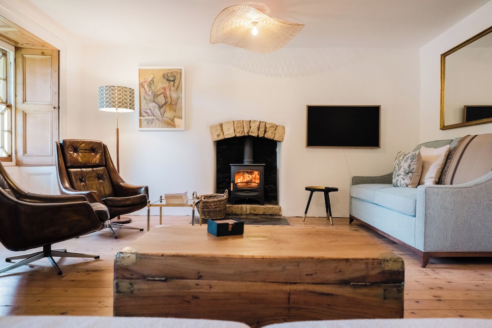 Historic 3 BD Cottage in the Cotswolds