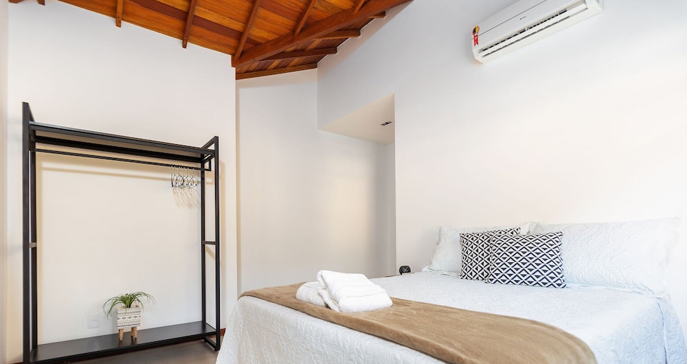 Bz15 Casa 200 metros da praia 4 suítes