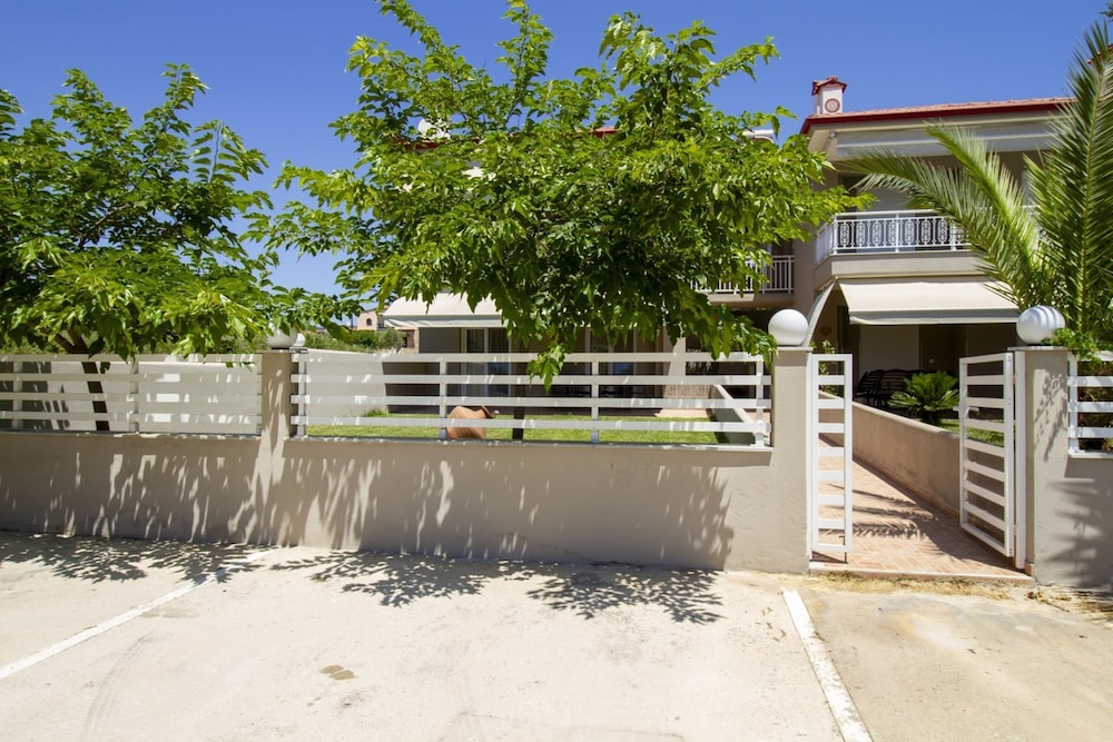 Villa George Nikiti Halkidiki