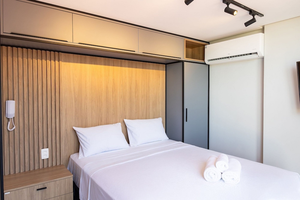 Breeze Residence By Carpediem