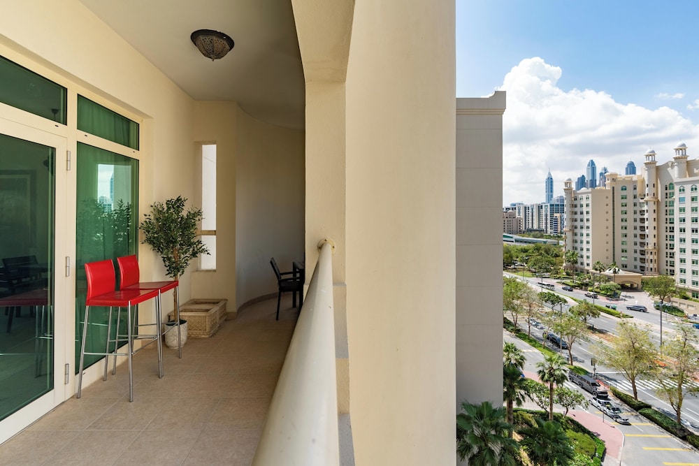 Bespoke Residences - Shoreline Al Nabat