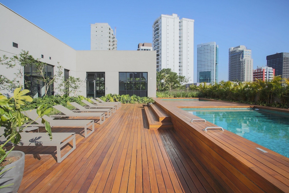 Expand Pinheiros