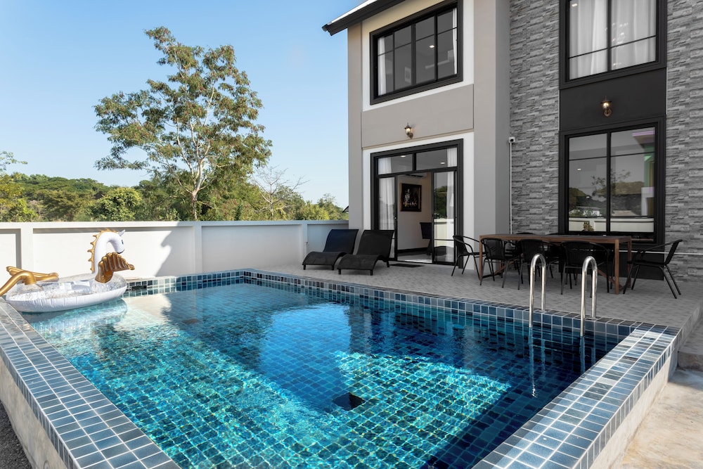 Kanna Pool Villa