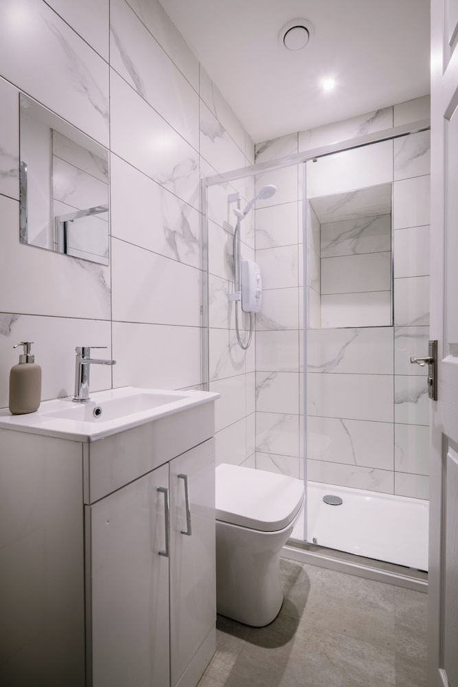 Sun St Apartment 3