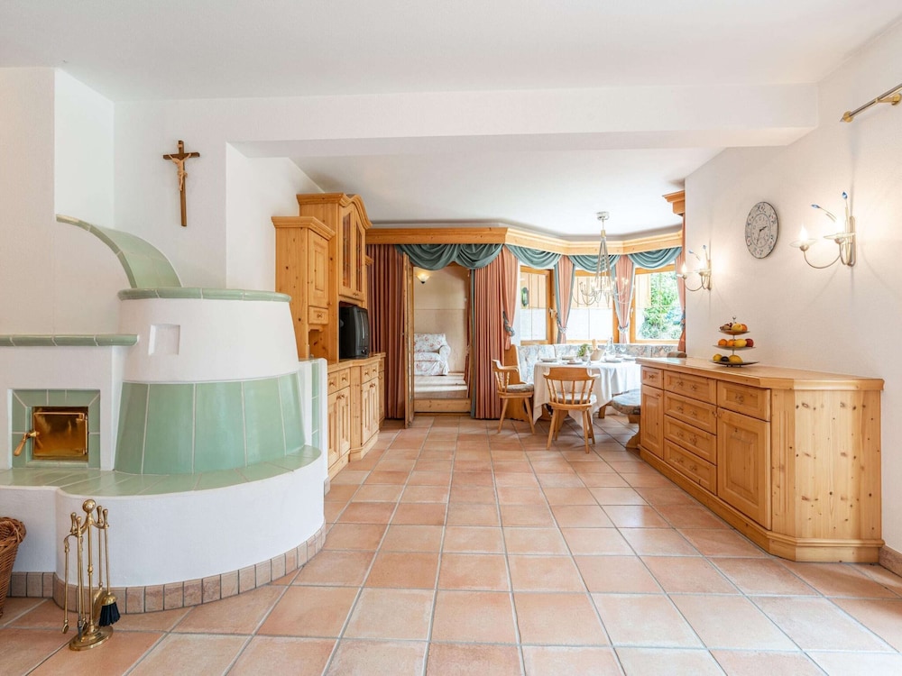 Charming Holiday Home in Maurach am Achensee