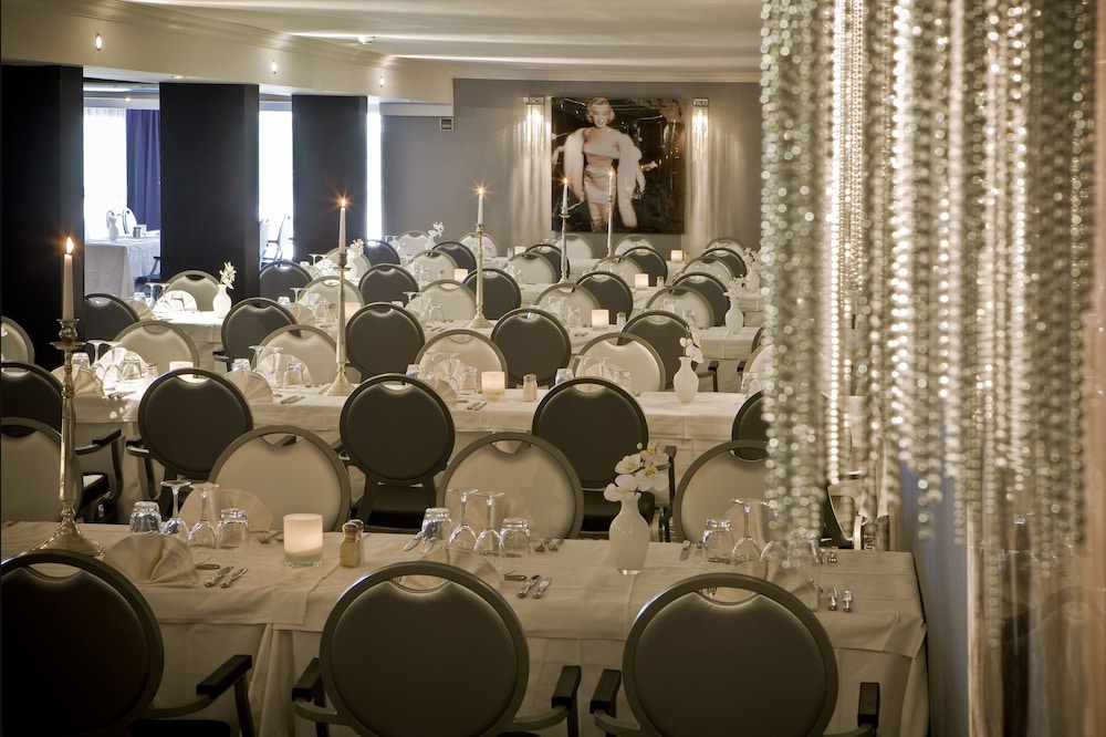 Frejus Vacations - Van der Valk Hotel Saint Aygulf - Property Image 1