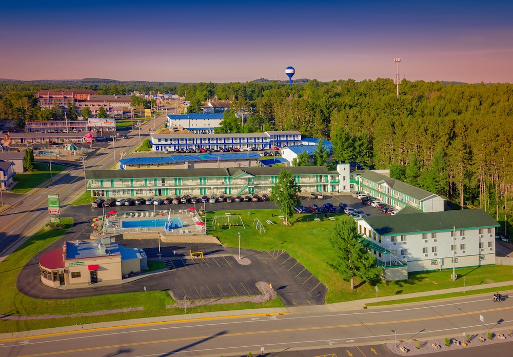 Shamrock Motel