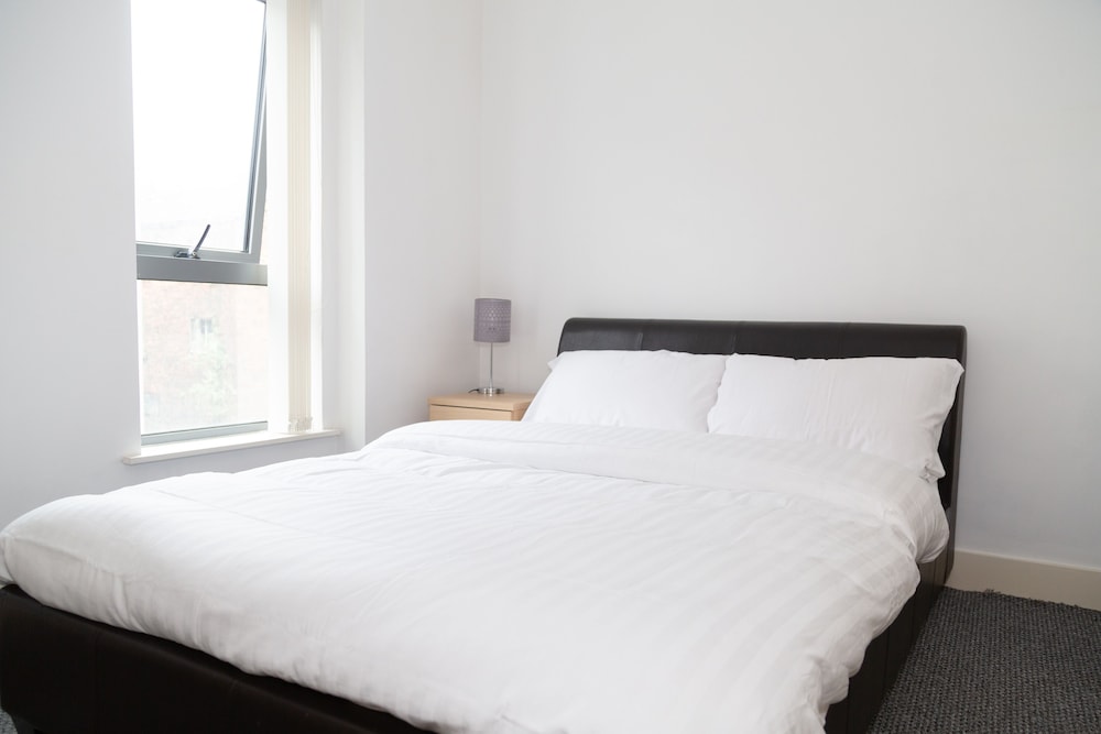 Henry Street - Apt 15 view 2