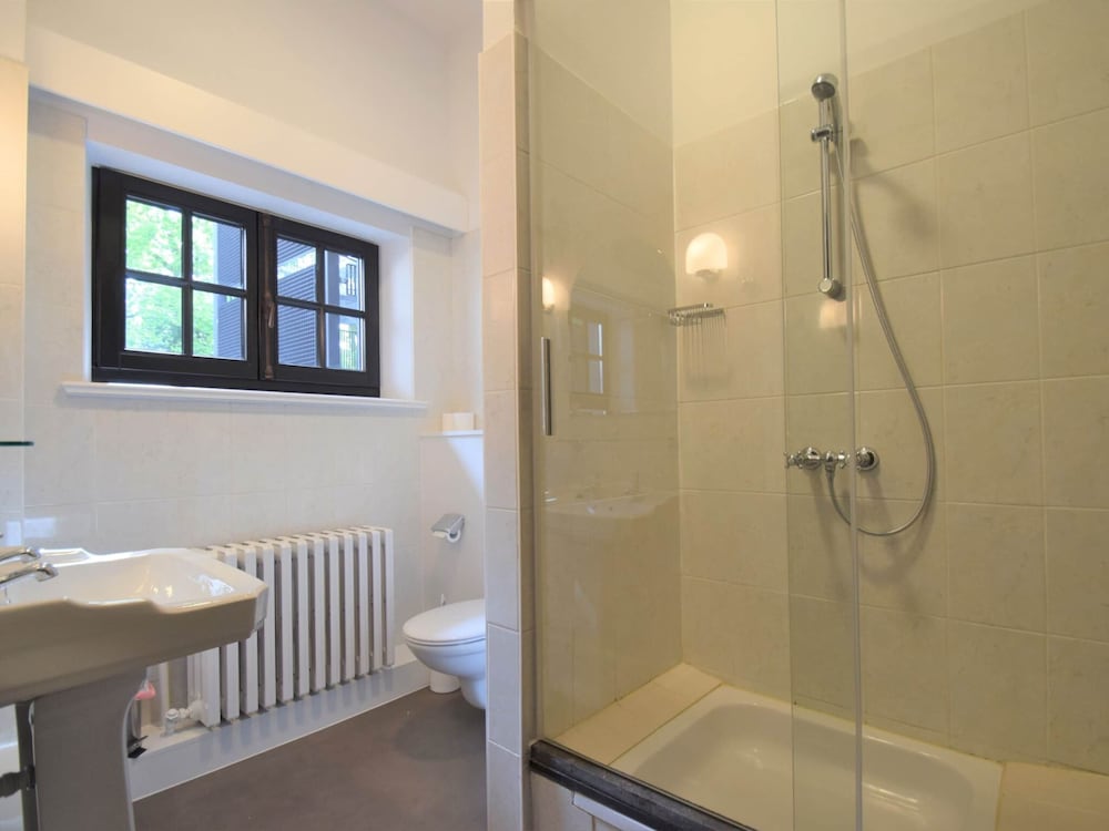 Vintage Villa with Hot Tub & Infrared Sauna in Ardennes view 5