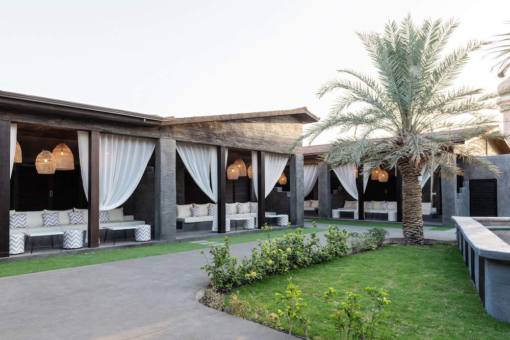 Abu Dhabi Vacations - Emirates Park Resort - Property Image 24