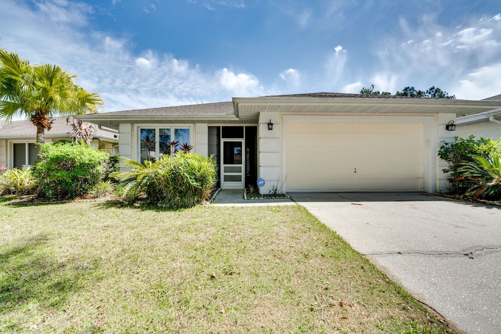 Kissimmee Home w/ Pool + Pond View, 5 Mi to Disney